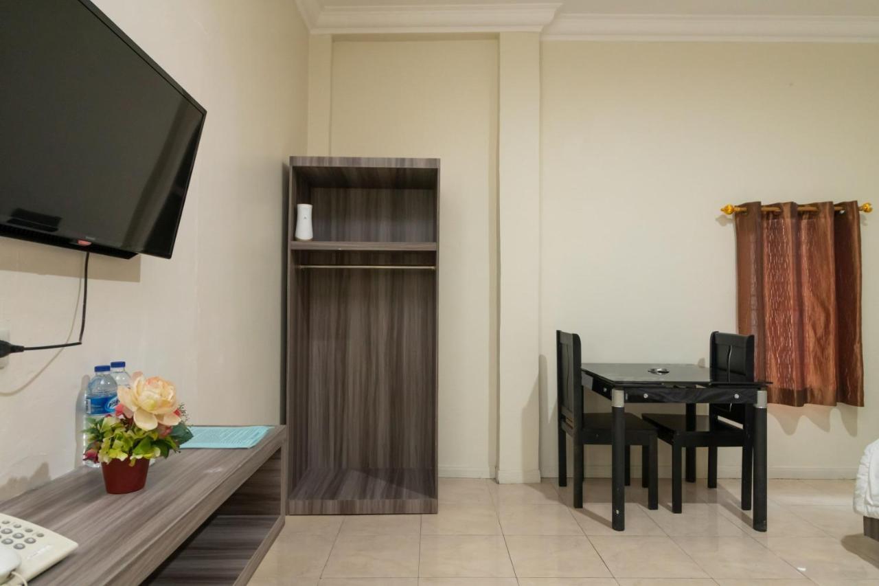 Hotel Reddoorz @ Pematang Siantar Exterior foto