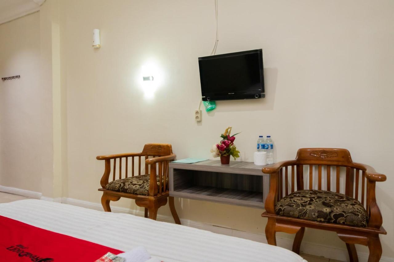 Hotel Reddoorz @ Pematang Siantar Exterior foto