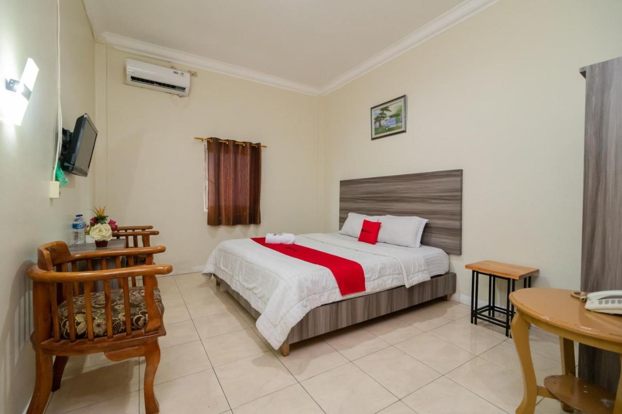 Hotel Reddoorz @ Pematang Siantar Exterior foto