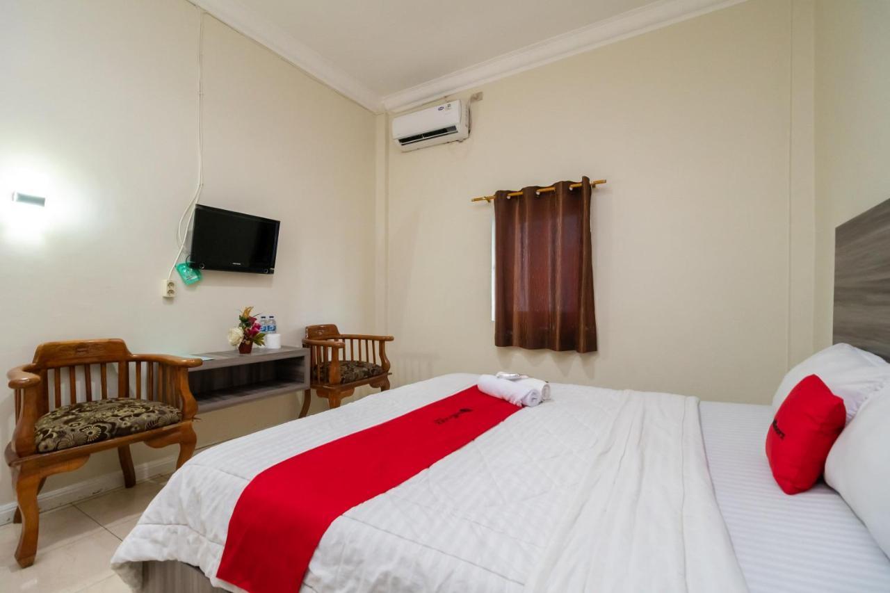 Hotel Reddoorz @ Pematang Siantar Exterior foto